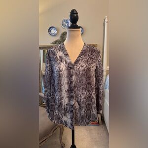 Vince Camuto Black & Gray Snakeskin V Neck Long Sleeve Blouse, XS, NWTS